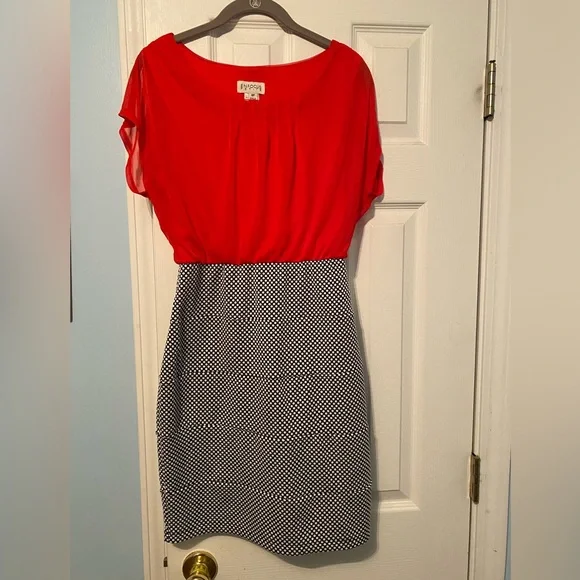 EN FOCUS PETITE red & navy w/ white polka dot dress size: 8p - Picture 1 of 6